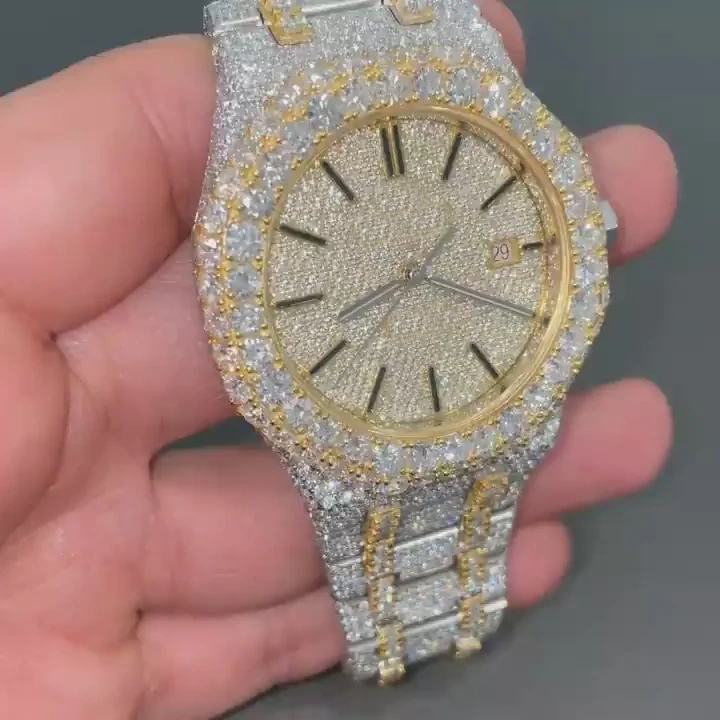 AUDEMARS PIGUET ROYALOAK BUSTDOWN  W 125