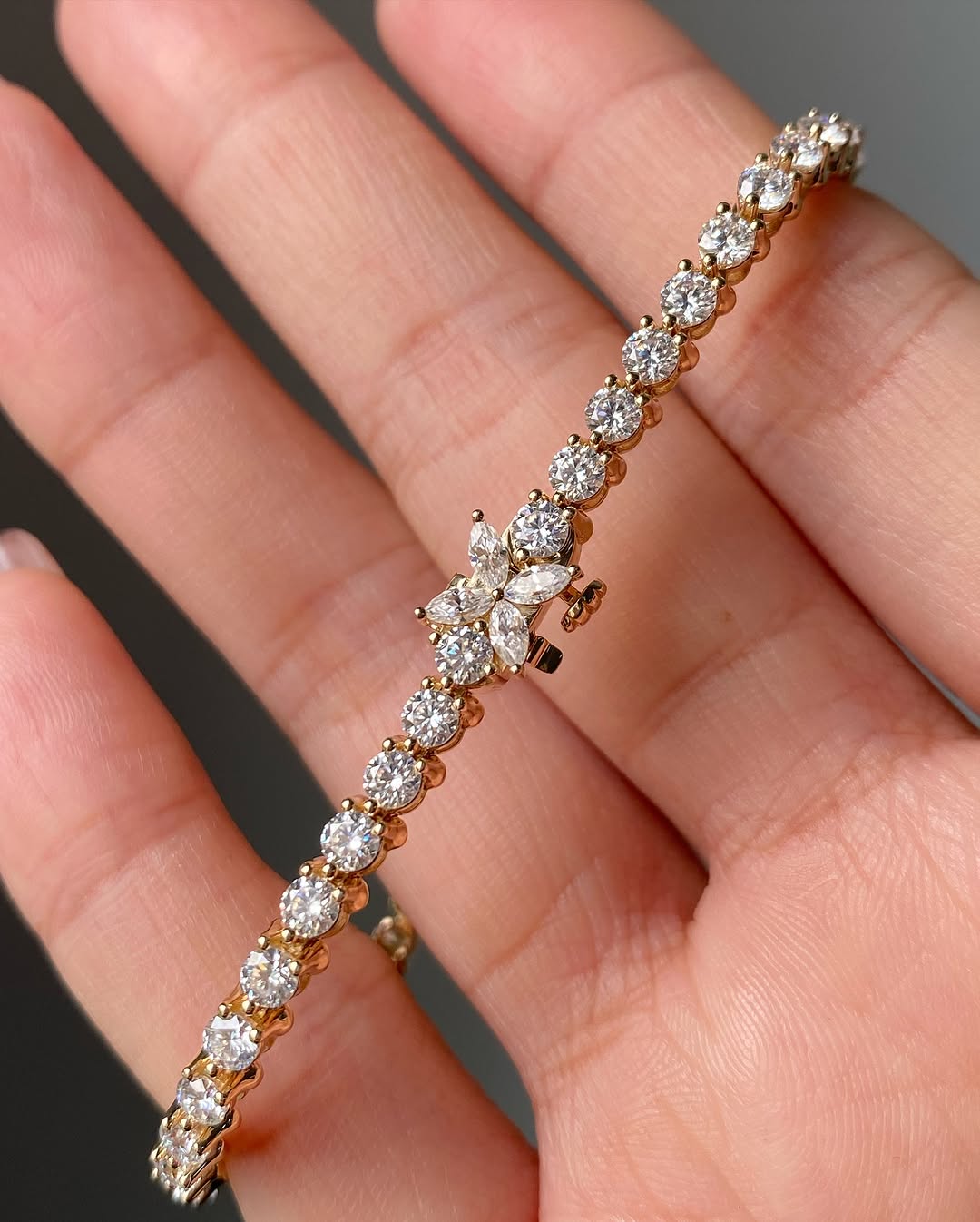 8.00ct. Round Cut Moissanite Tennis Bracelet In 14k White Gold 7"