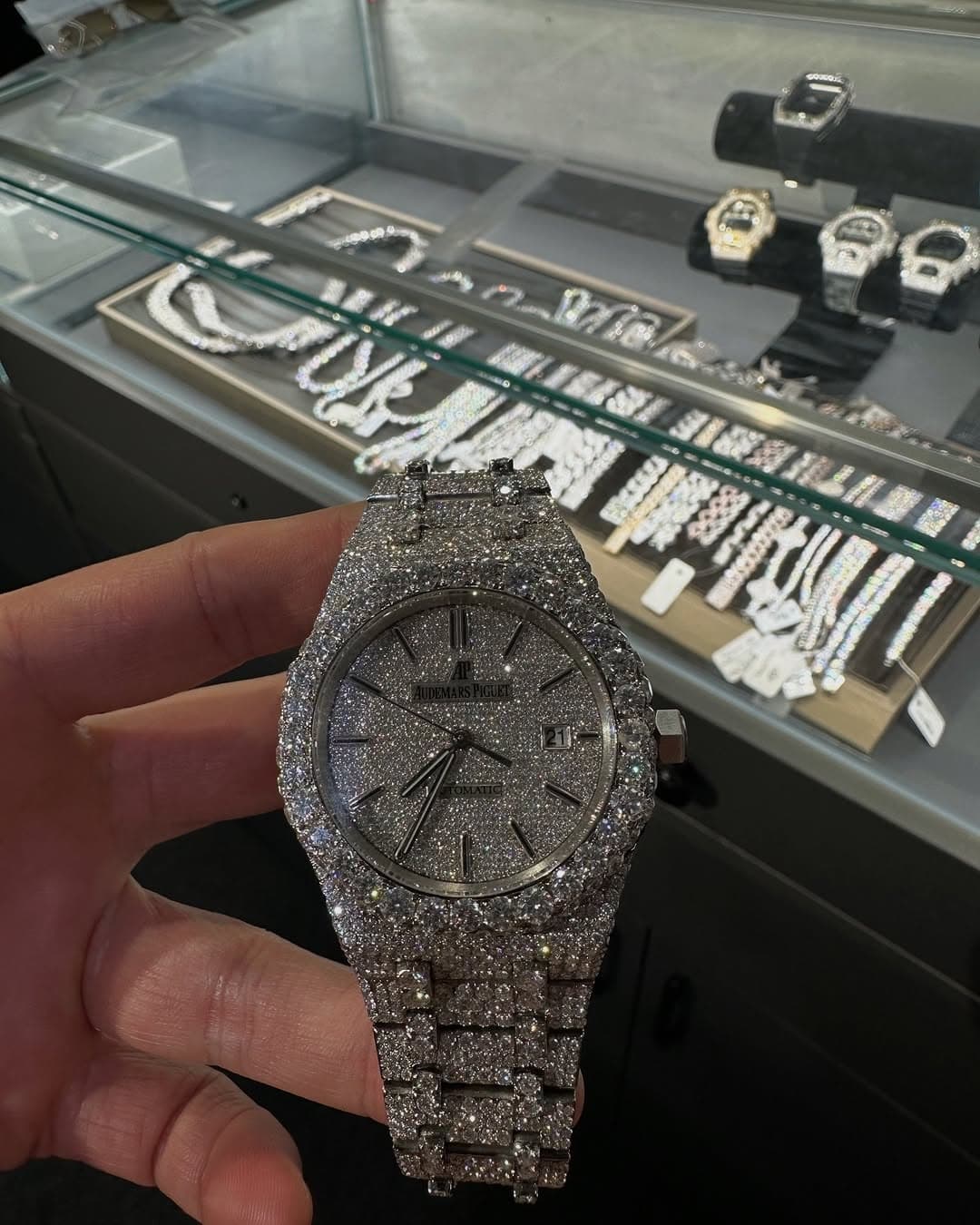 AUDEMARS PIGUET ROYALOAK BUSTDOWN W 254