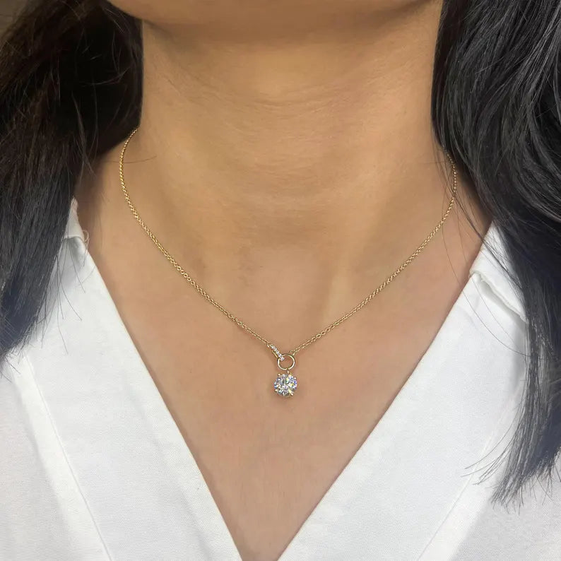 Unique 1.00ct Round Moissanite Diamond Interlocking Necklaces For Women