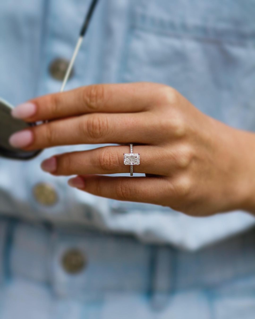 2.5 carat radiant cut diamond ring Clearance