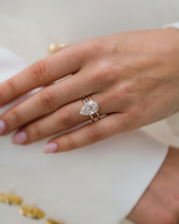 6ct pear cut diamond engagement ring