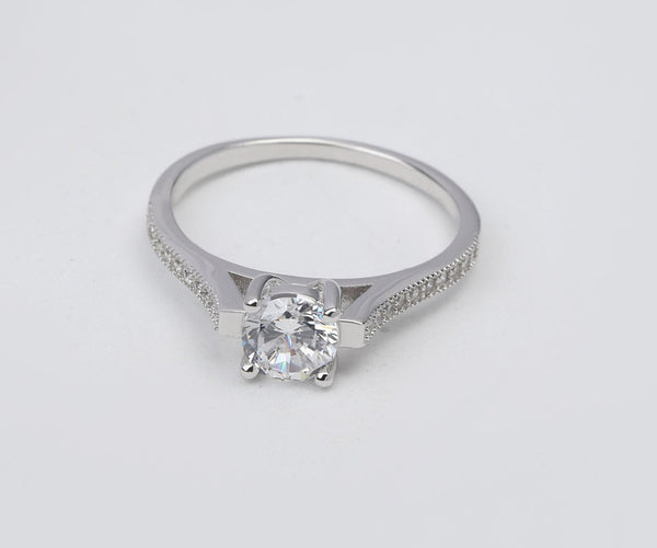 Classic 0.50 Carats Engagement Ring. Round Solitaire Ring. Wedding Ring.