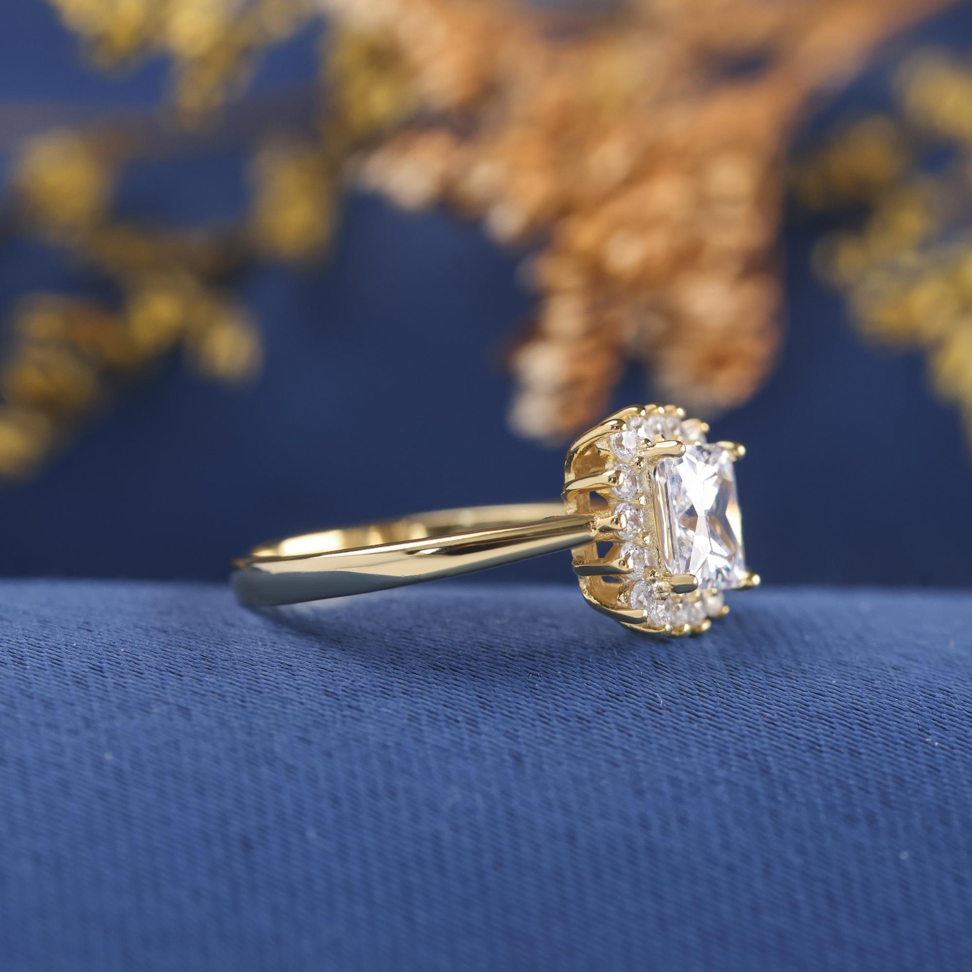 Princess Cut & Round Starburst Diamond Halo Wedding Ring