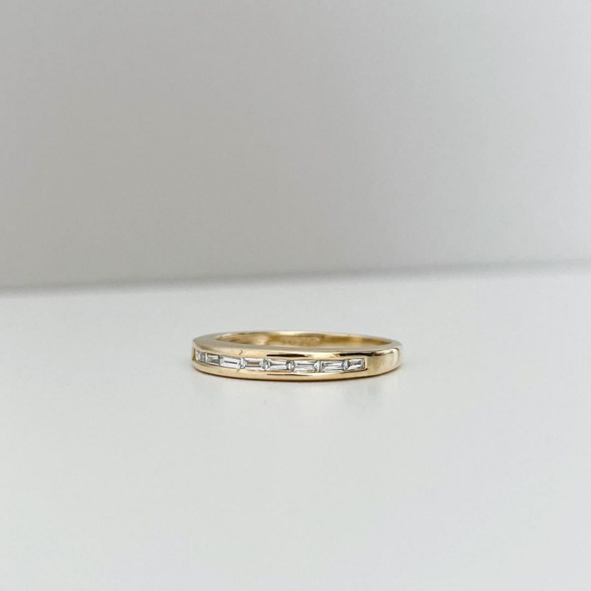 Baguette Ring / 14k Gold Stackable Baguette Diamond Women's Wedding Ring