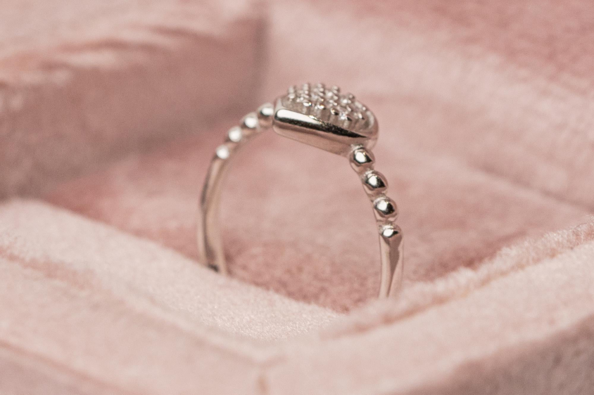 Minimalist Gold Heart Diamond Ring